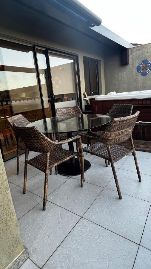 Flat Duplex De Luxo Em Muro Alto Com Jacuzzi Privativa ปอร์โต จิ กาลินญาส ภายนอก รูปภาพ